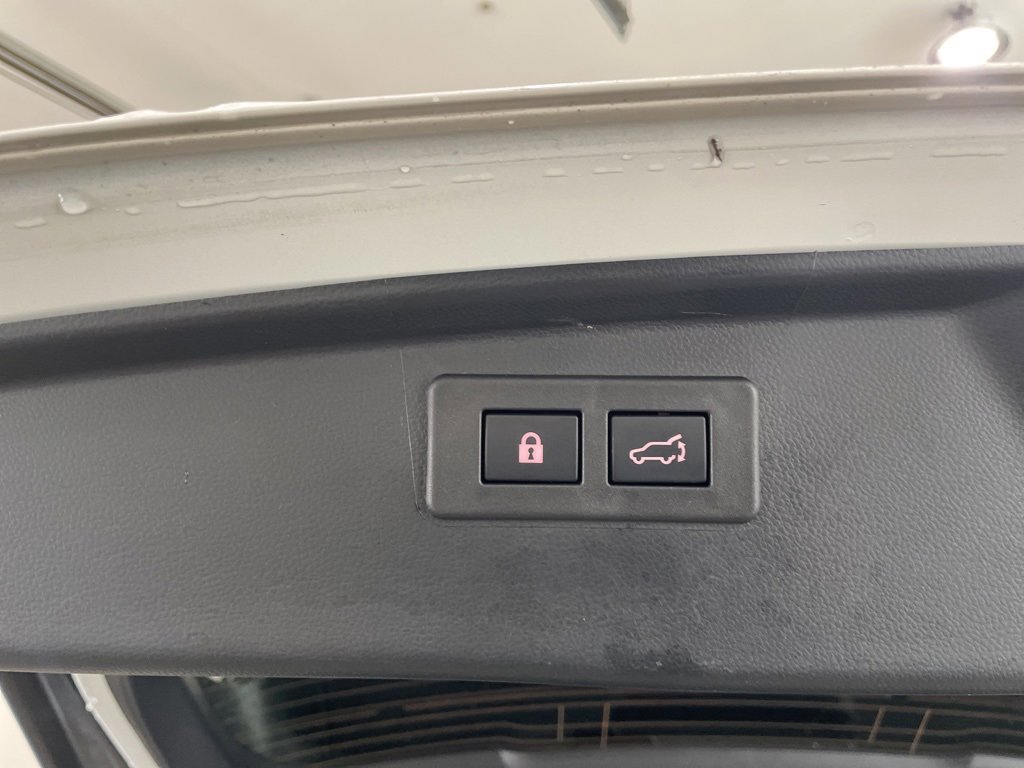 Used 2023 Subaru Outback Premium image 10