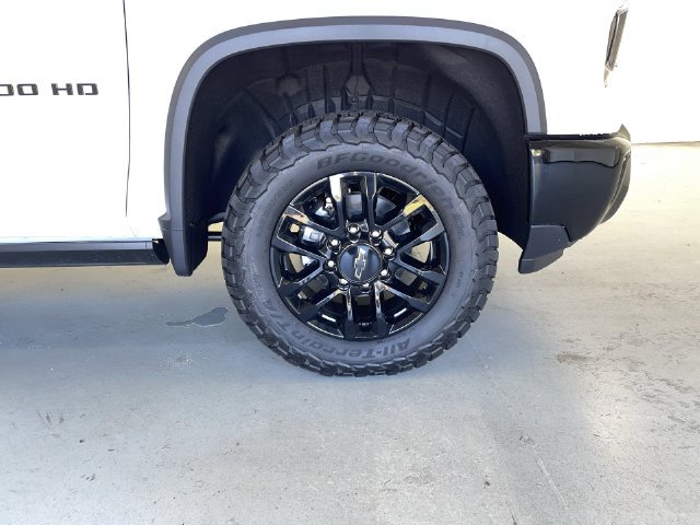 New 2026 Chevrolet Silverado 2500 LTZ w/ LTZ Plus Package AWD/4WD image 18