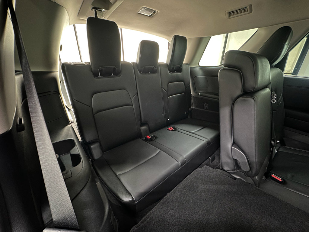 Used 2025 Nissan Pathfinder SL AWD/4WD image 22