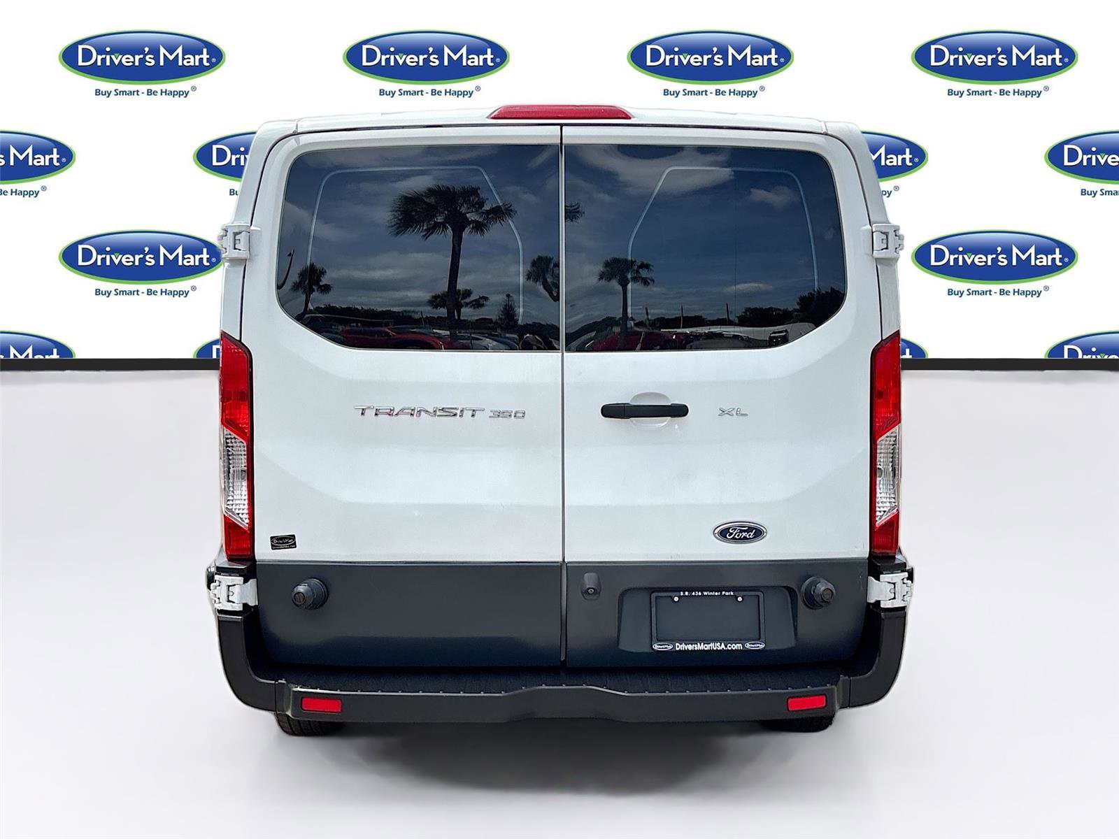 Used 2017 Ford Transit 350 XLT RWD image 6