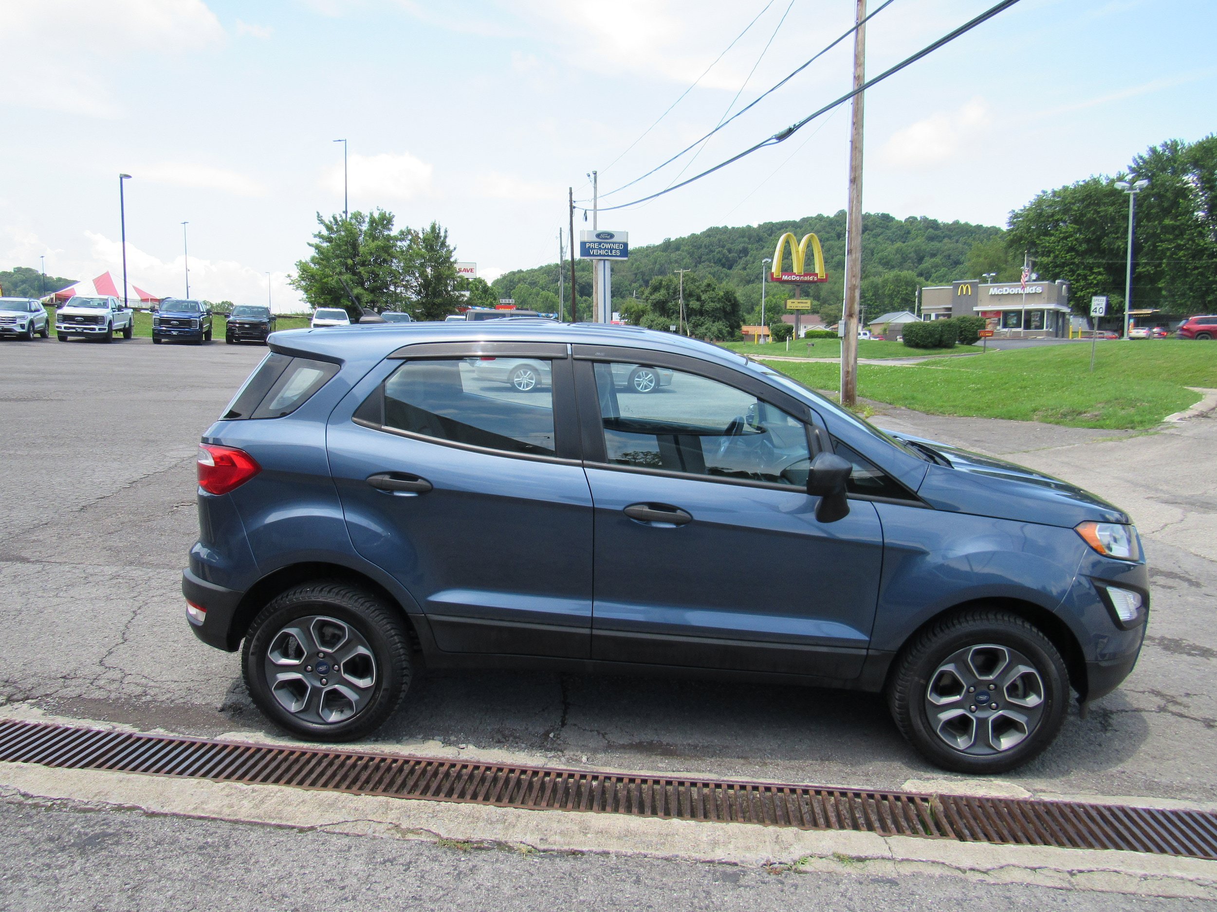 Used 2021 Ford EcoSport S AWD/4WD image 5