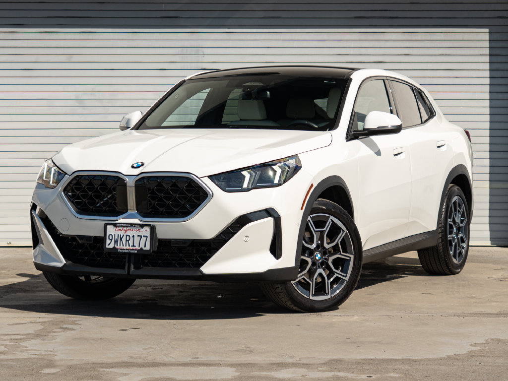 Used 2026 BMW X2 xDrive28i AWD/4WD image 1