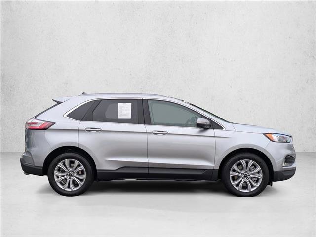 Used 2024 Ford Edge Titanium image 4