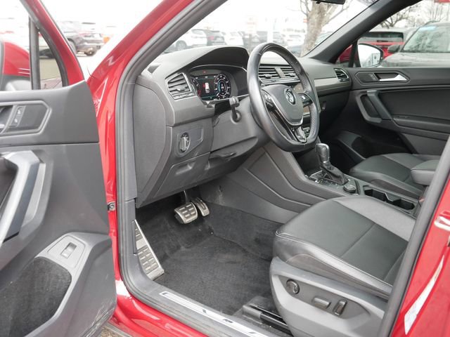 Used 2019 Volkswagen Tiguan SEL R-Line image 12