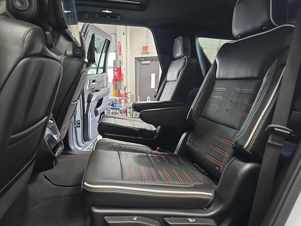 Certified 2026 GMC Yukon AT4 Ultimate AWD/4WD image 15