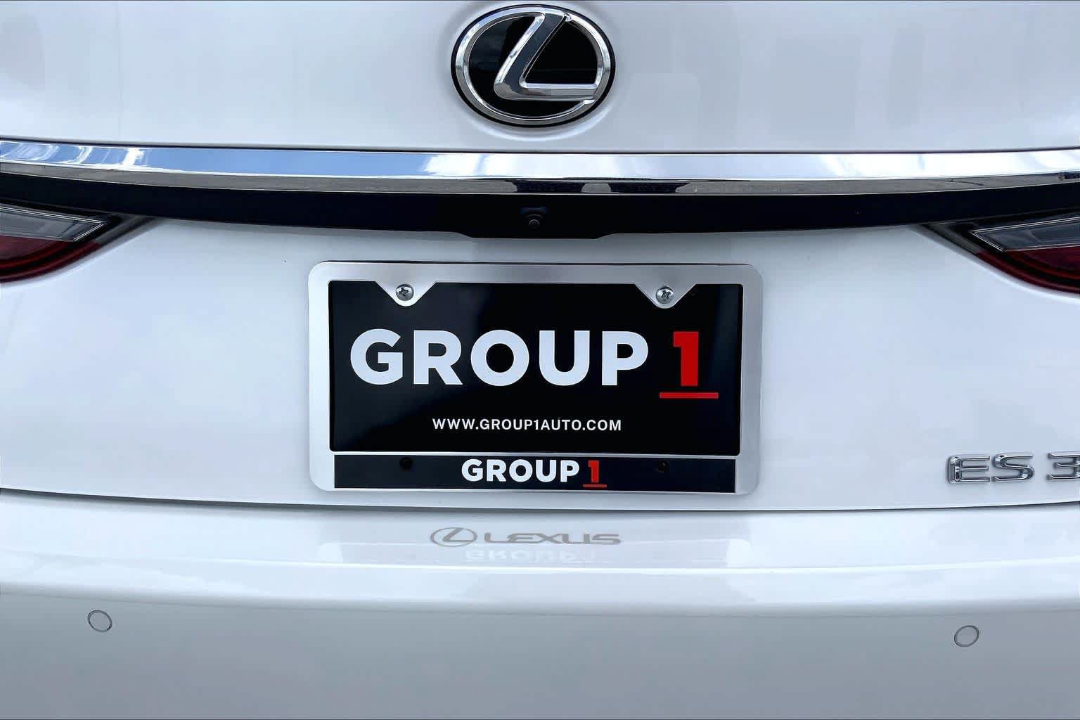 Used 2025 Lexus ES 350 Ultra Luxury FWD image 10