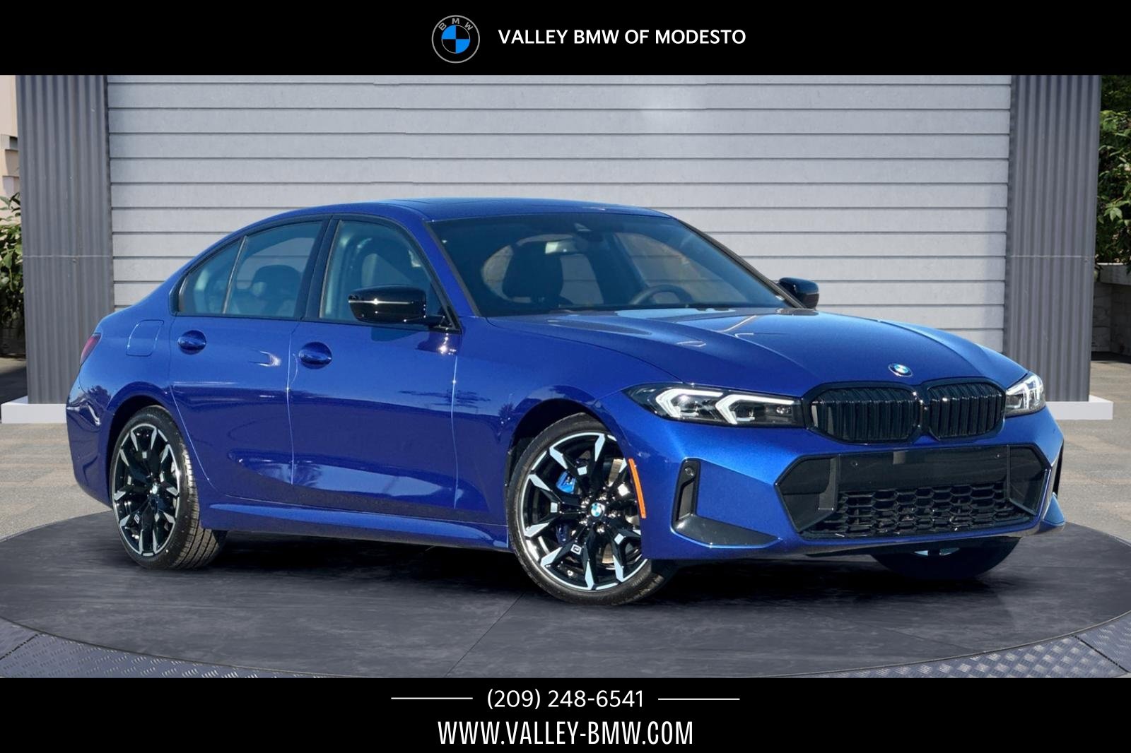 New 2026 BMW 330i Sedan w/ M Sport Package