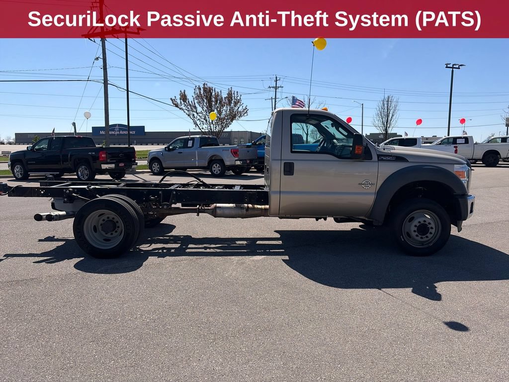 Used 2014 Ford F550 2WD Regular Cab Super Duty image 7