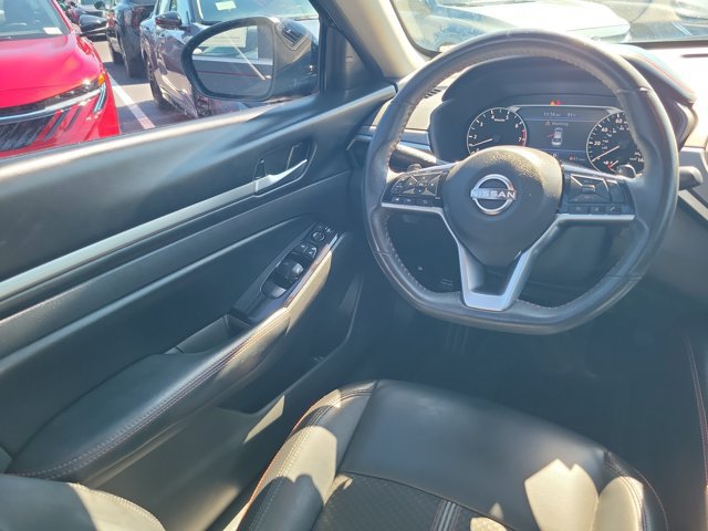 Certified 2025 Nissan Altima 2.5 SR FWD image 16