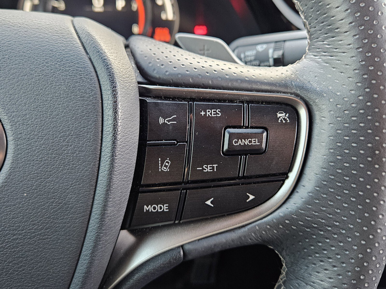 Certified 2024 Lexus ES 350 F Sport w/ Accessory Package (Z2) FWD image 27
