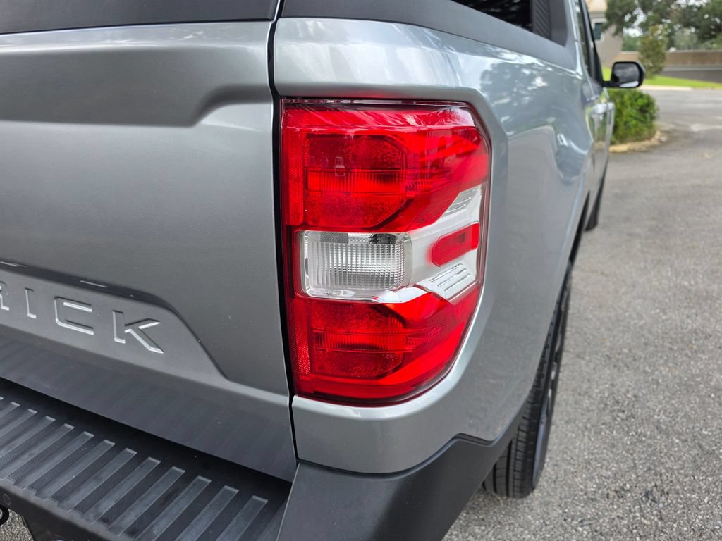 Used 2022 Ford Maverick Lariat w/ Lariat Luxury Package FWD image 13