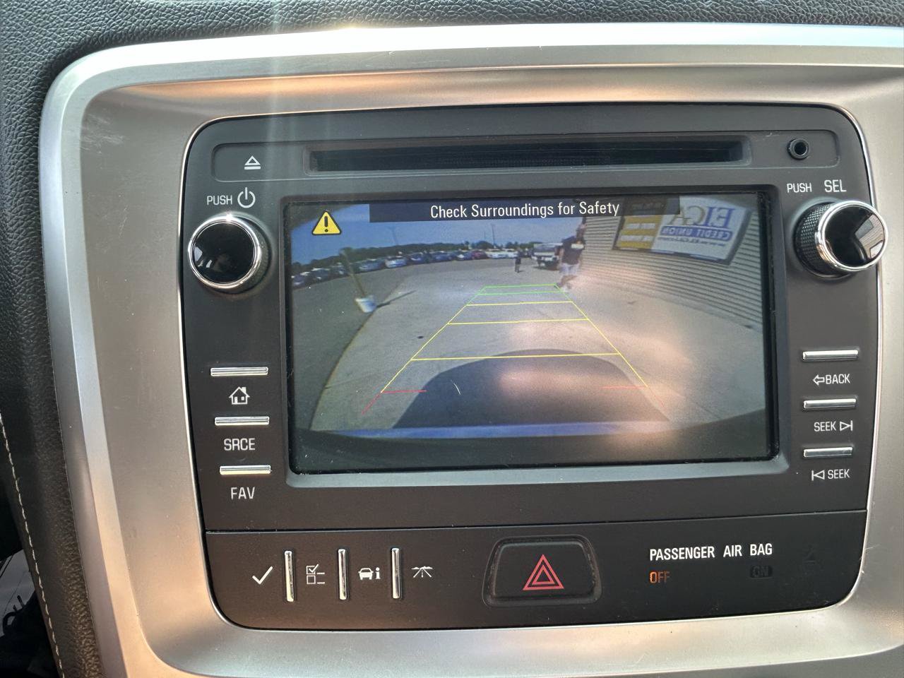 Used 2015 GMC Acadia SLE FWD image 24
