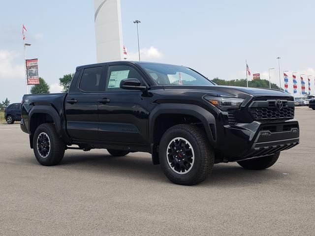 New 2025 Toyota Tacoma TRD Off-Road AWD/4WD image 3
