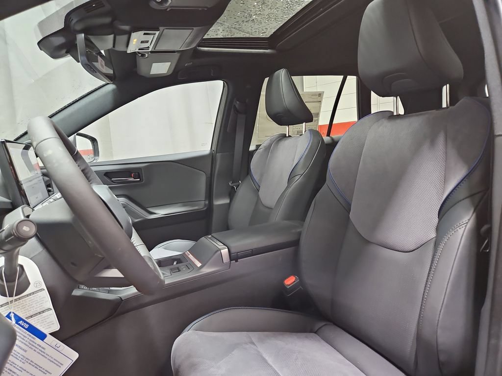 New 2026 Toyota RAV4 XSE AWD/4WD image 27