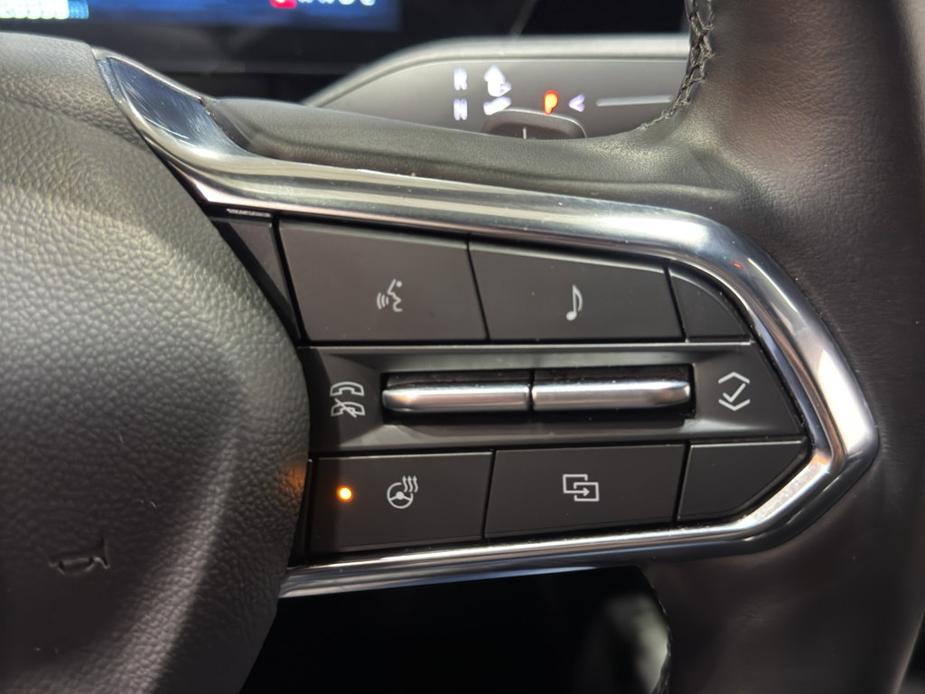 Used 2025 Chevrolet Equinox LT w/ Convenience Package II image 26