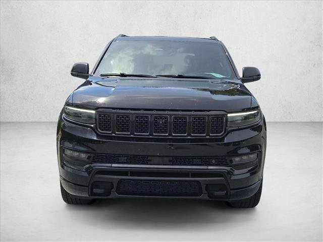 Used 2022 Jeep Grand Wagoneer Series II AWD/4WD image 2