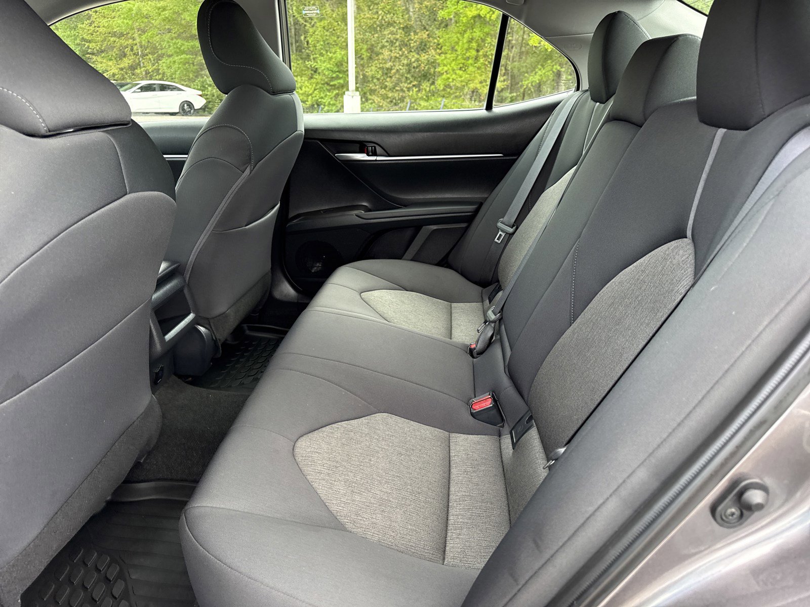 Used 2023 Toyota Camry LE FWD image 13