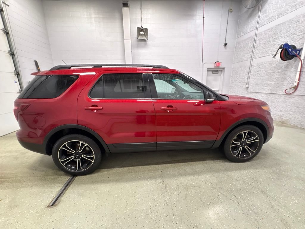 Used 2015 Ford Explorer Sport w/ Equipment Group 401A AWD/4WD image 3