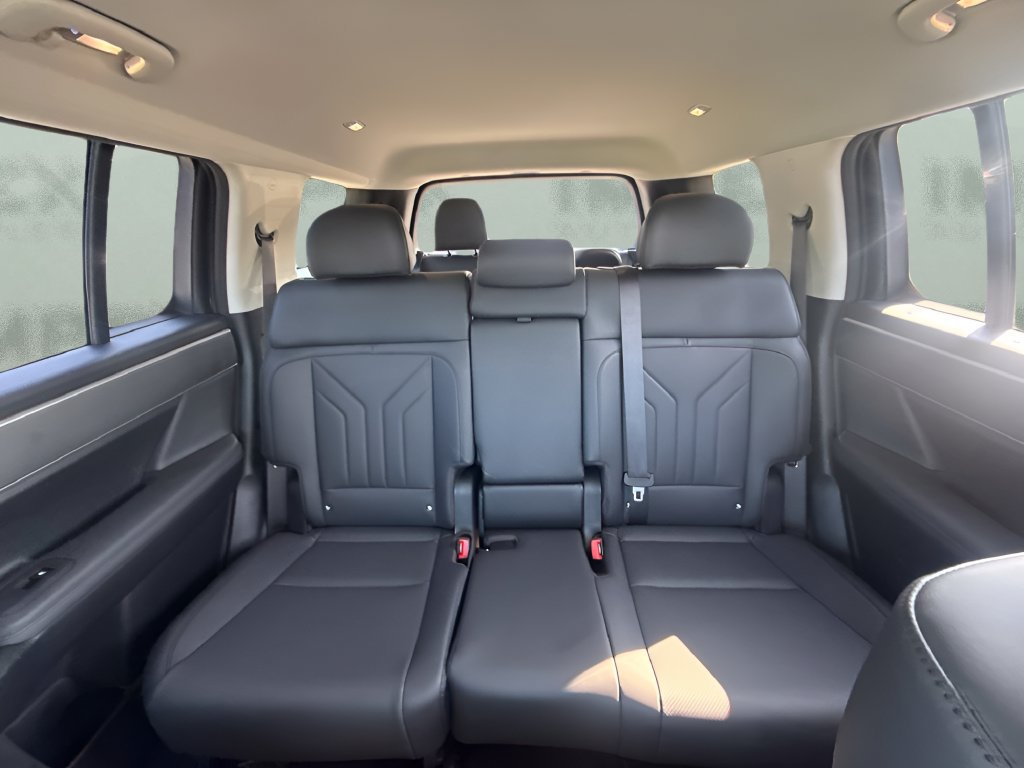 Used 2026 Hyundai Santa Fe SEL FWD image 10