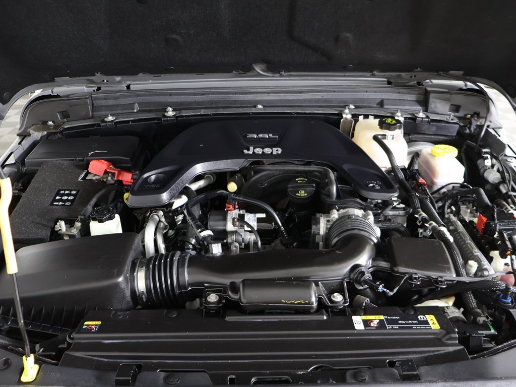 Used 2021 Jeep Wrangler Unlimited Sahara w/ Uconnect 4C Nav & Sound Group image 17