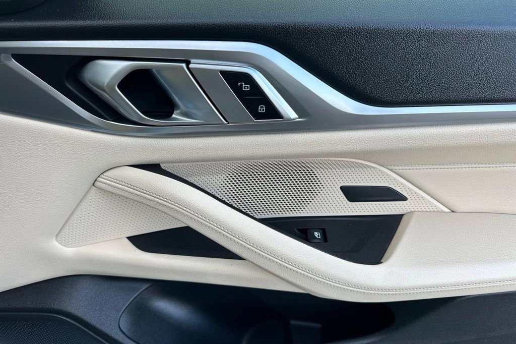 Used 2023 BMW i4 eDrive40 w/ Premium Package image 18