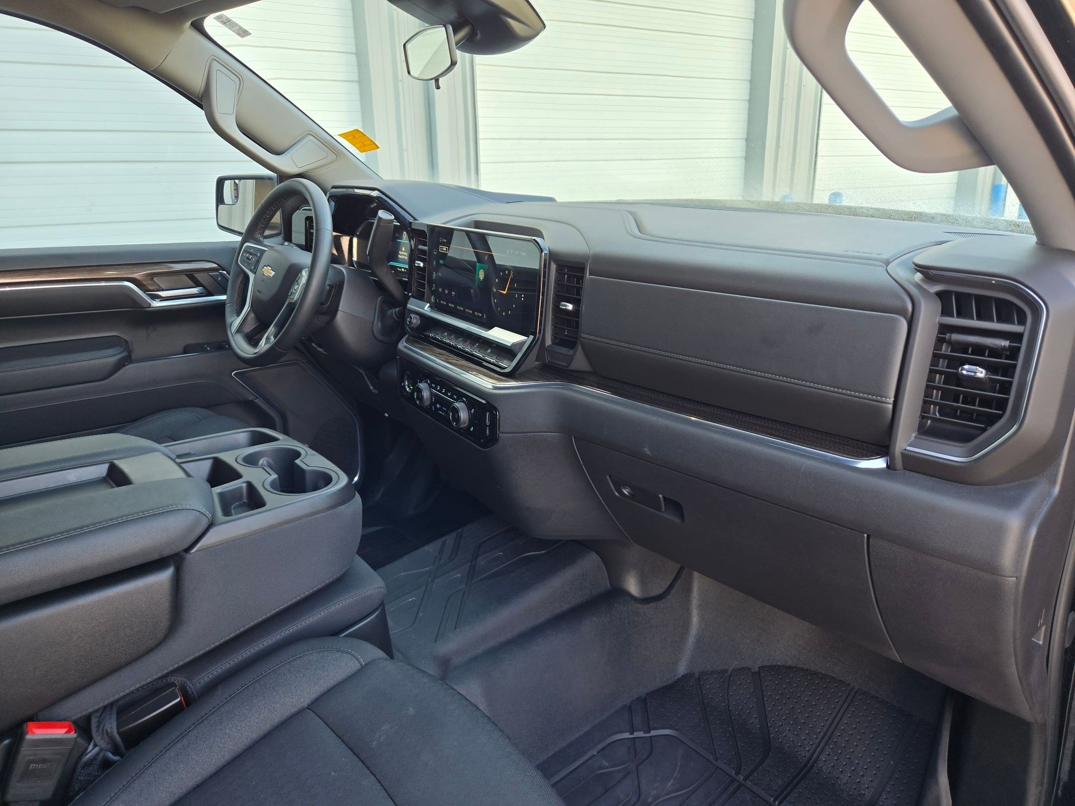 Certified 2024 Chevrolet Silverado 1500 LT RWD image 23