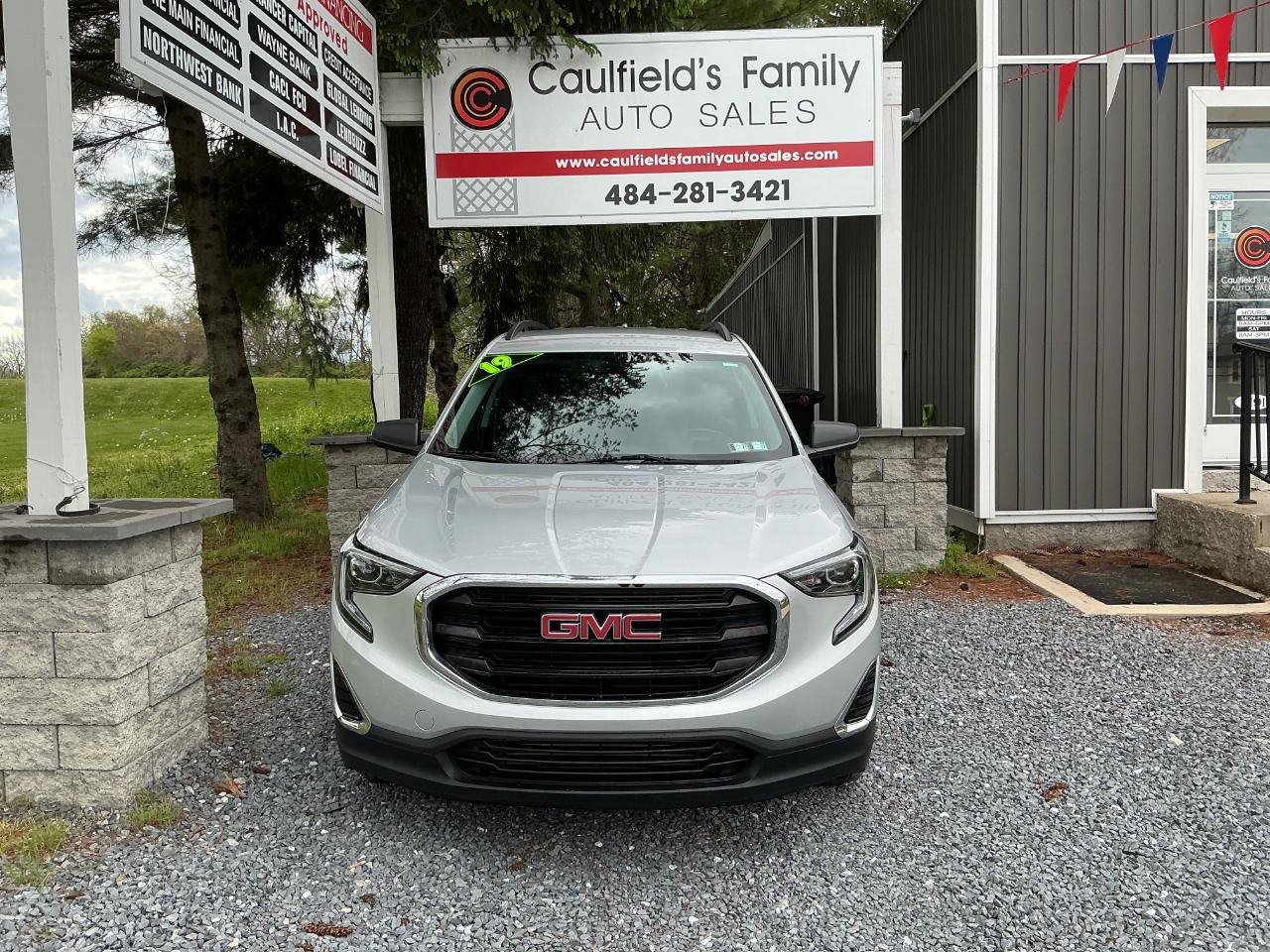 Used 2019 GMC Terrain SLE w/ Driver Convenience Package FWD image 8