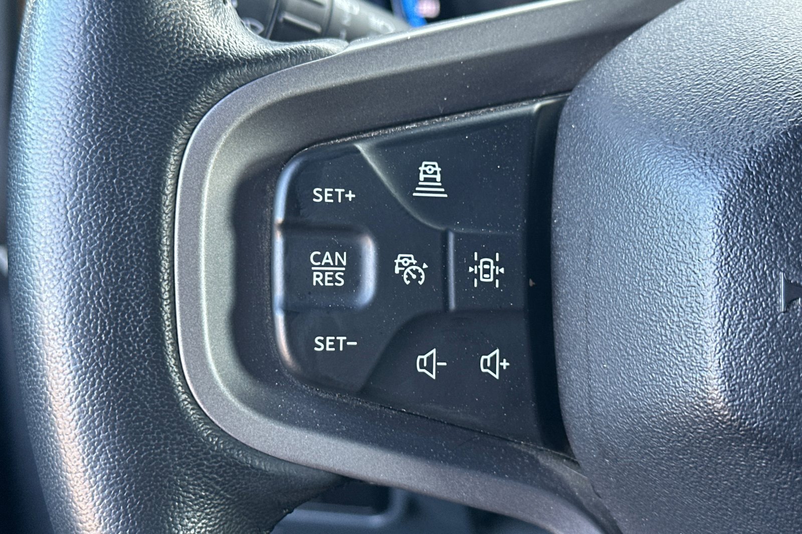 Used 2023 Ford Bronco Badlands image 35