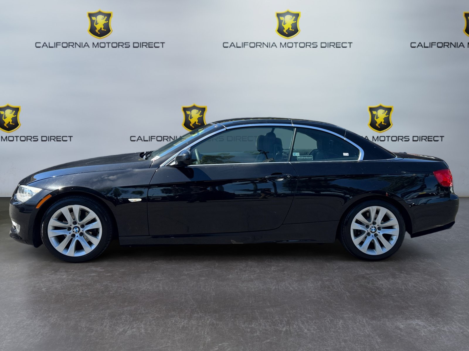 Used 2013 BMW 328i Convertible RWD image 2