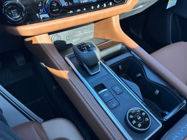 New 2026 Nissan Pathfinder Platinum AWD/4WD image 14