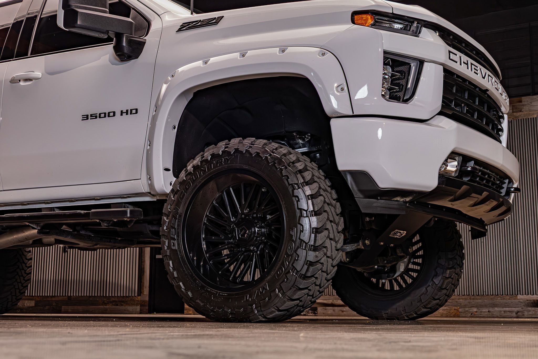 Used 2023 Chevrolet Silverado 3500 LTZ w/ Z71 Off-Road Package image 12