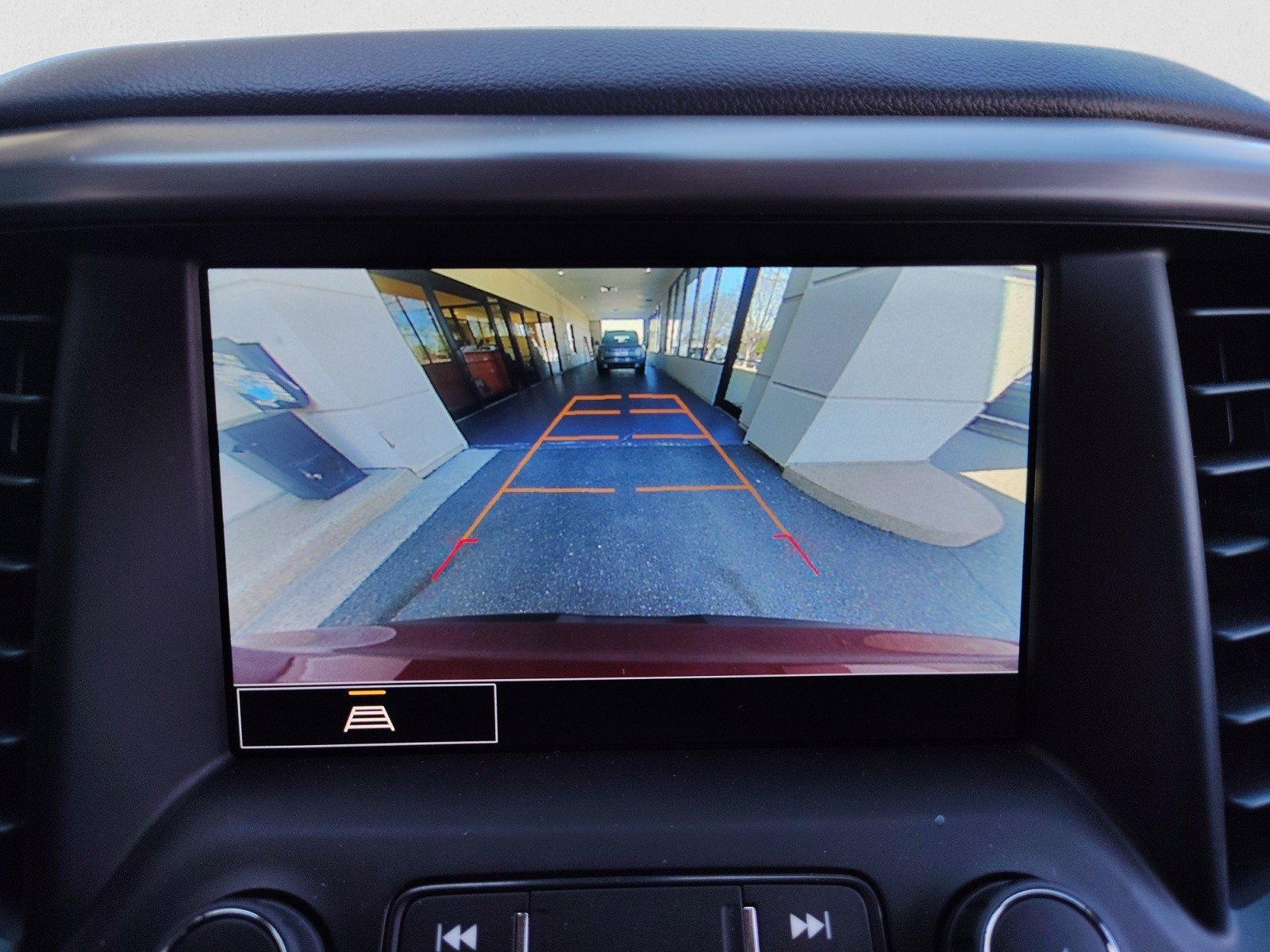 Used 2023 GMC Acadia AT4 w/ Preferred Package AWD/4WD image 17