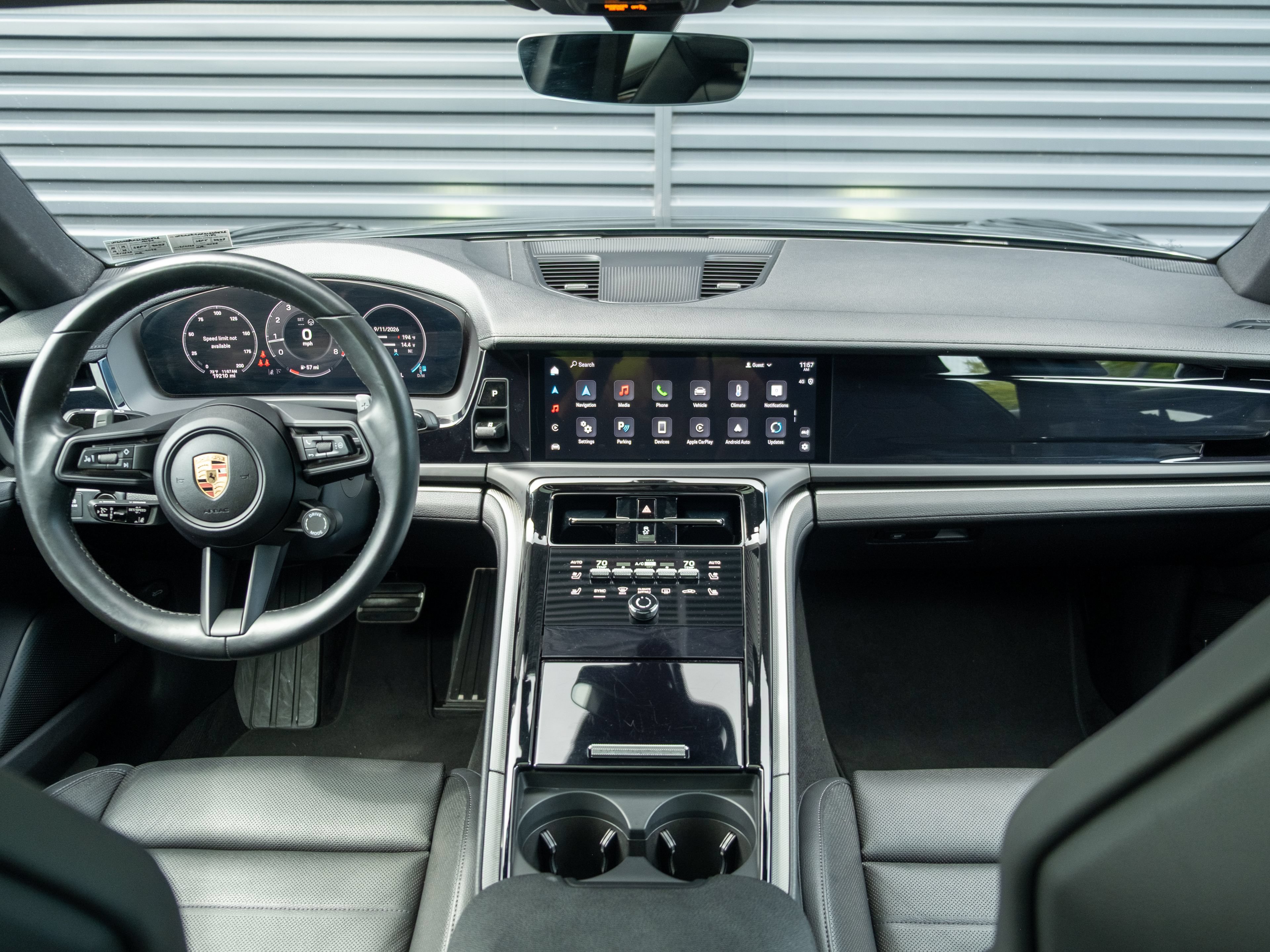 Certified 2025 Porsche Panamera 4 w/ Premium Package AWD/4WD image 6