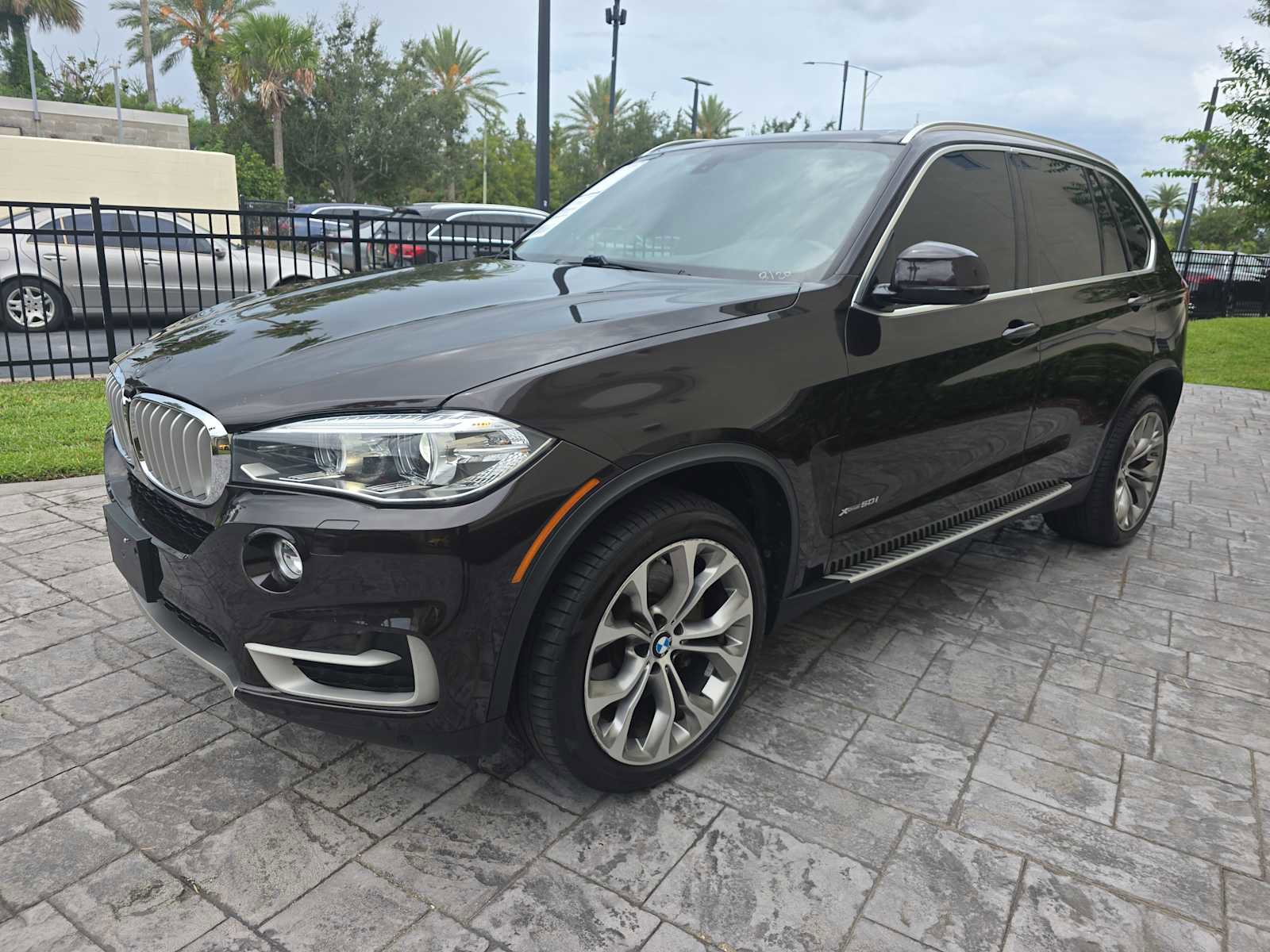 Used 2017 BMW X5 xDrive50i image 8