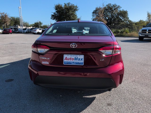 Used 2025 Toyota Corolla LE FWD image 5