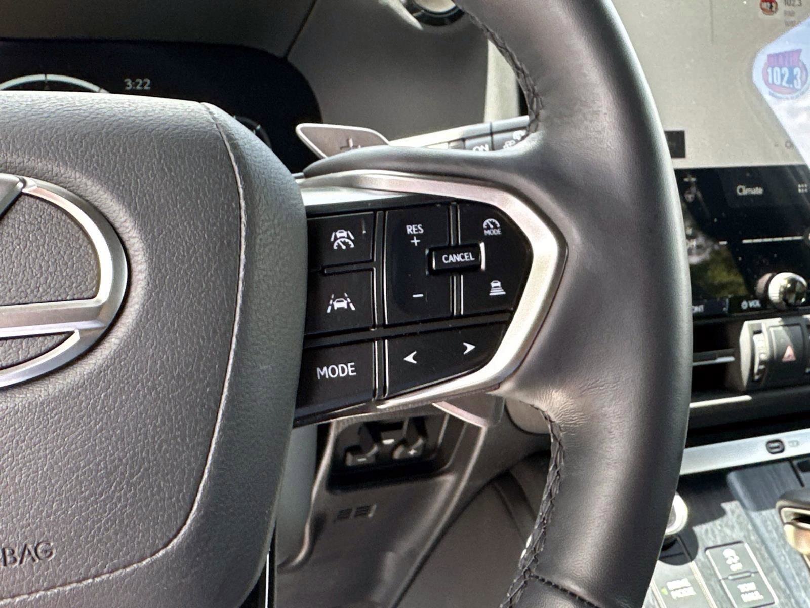 Used 2024 Lexus GX 550 image 24