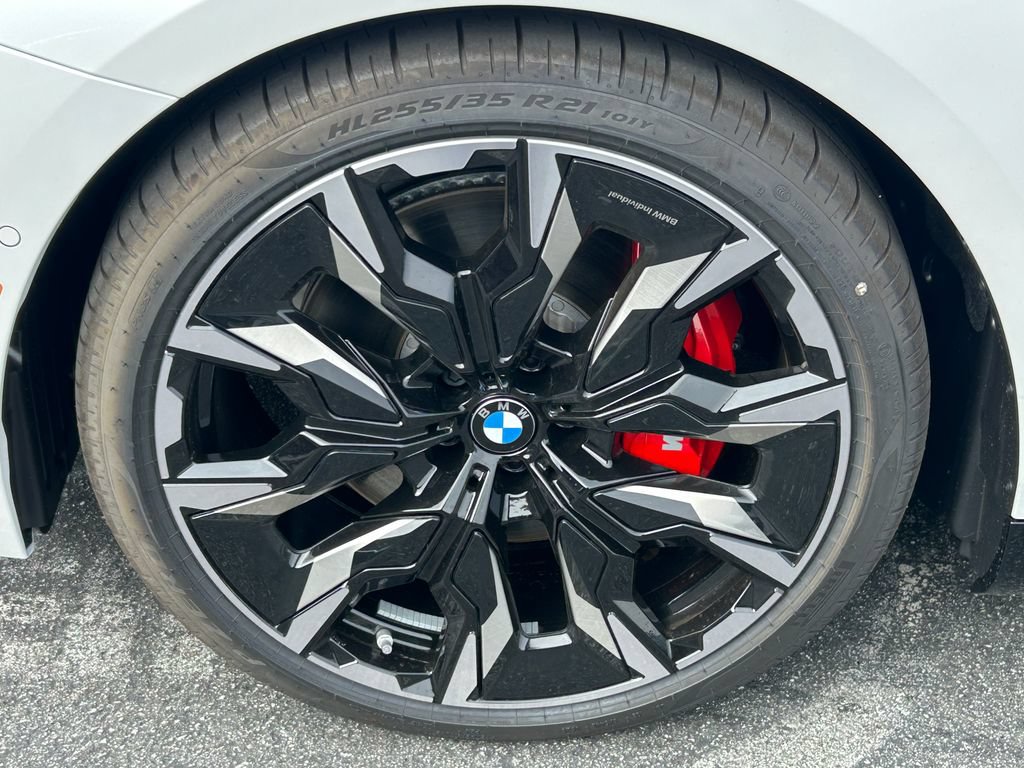 New 2027 BMW 550e xDrive w/ Premium Package AWD/4WD image 9