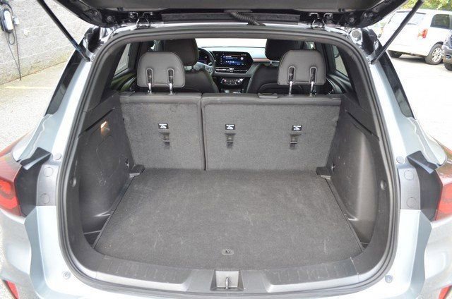 Used 2024 Chevrolet TrailBlazer RS image 37