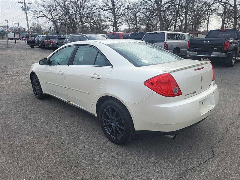Used 2008 Pontiac G6 GT w/ Premium Package image 2