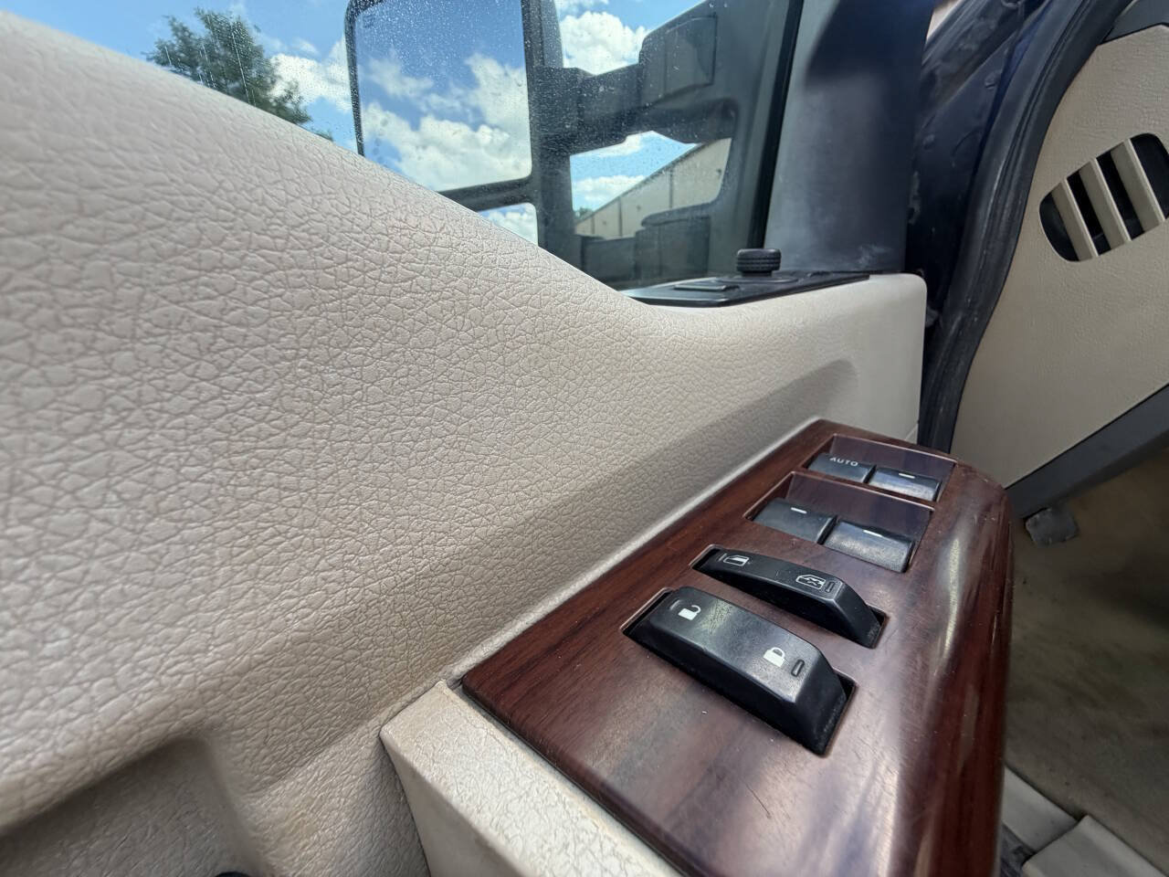 Used 2008 Ford F450 Lariat AWD/4WD image 24