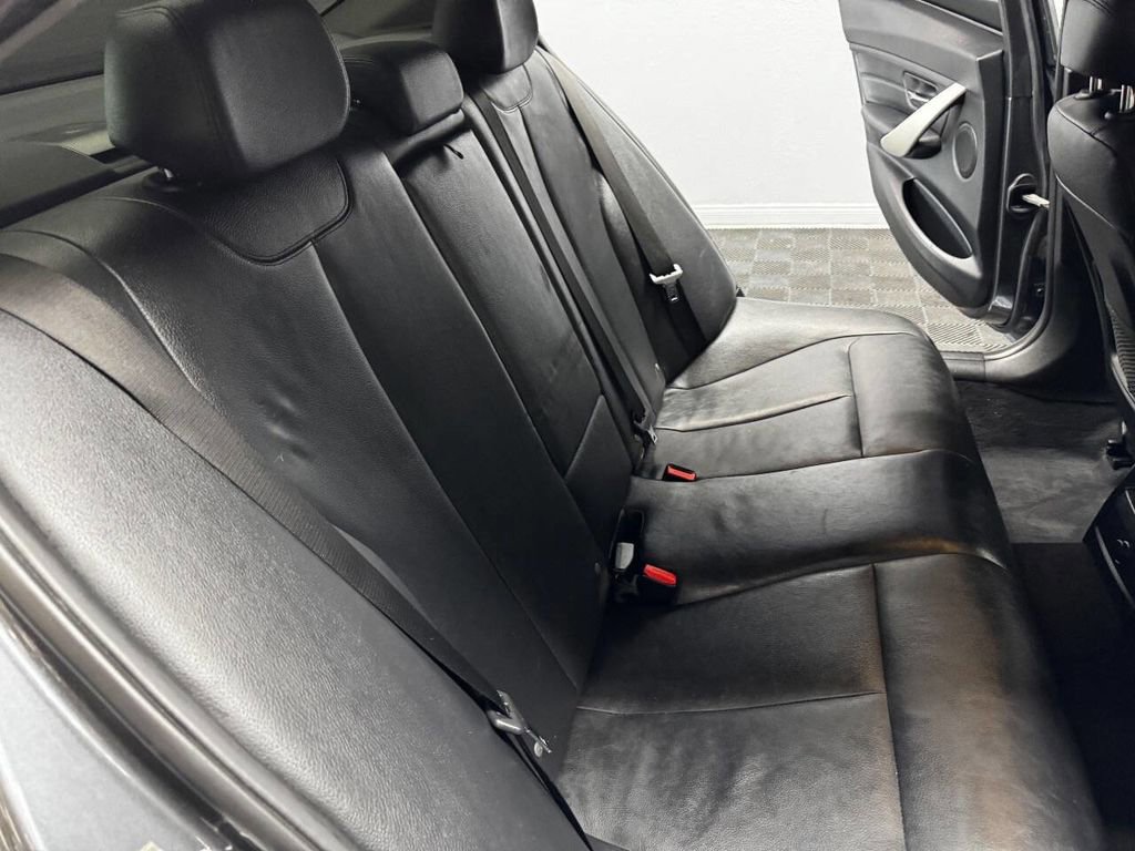 Used 2018 BMW 320i xDrive Sedan AWD/4WD image 50