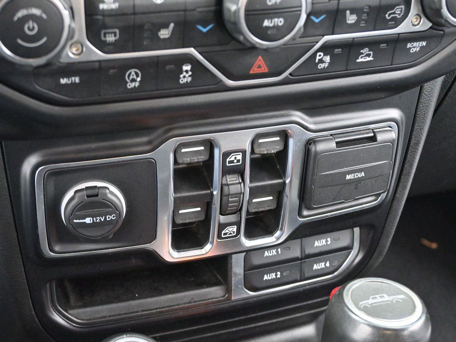 Used 2021 Jeep Gladiator Overland image 23