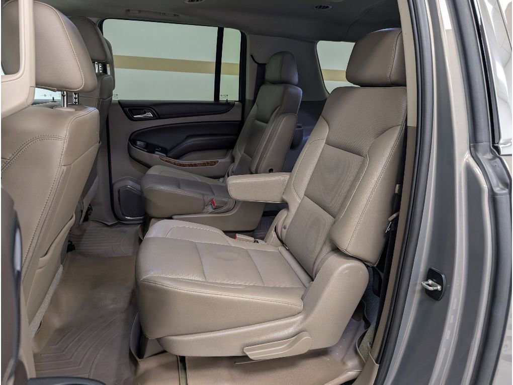Used 2017 Chevrolet Suburban Premier image 15