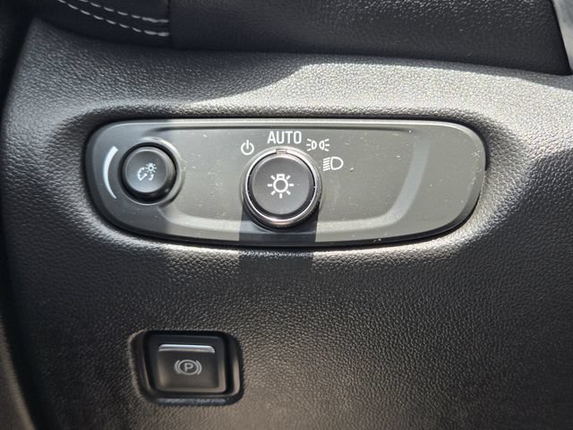 Used 2024 Chevrolet Blazer LT FWD image 22