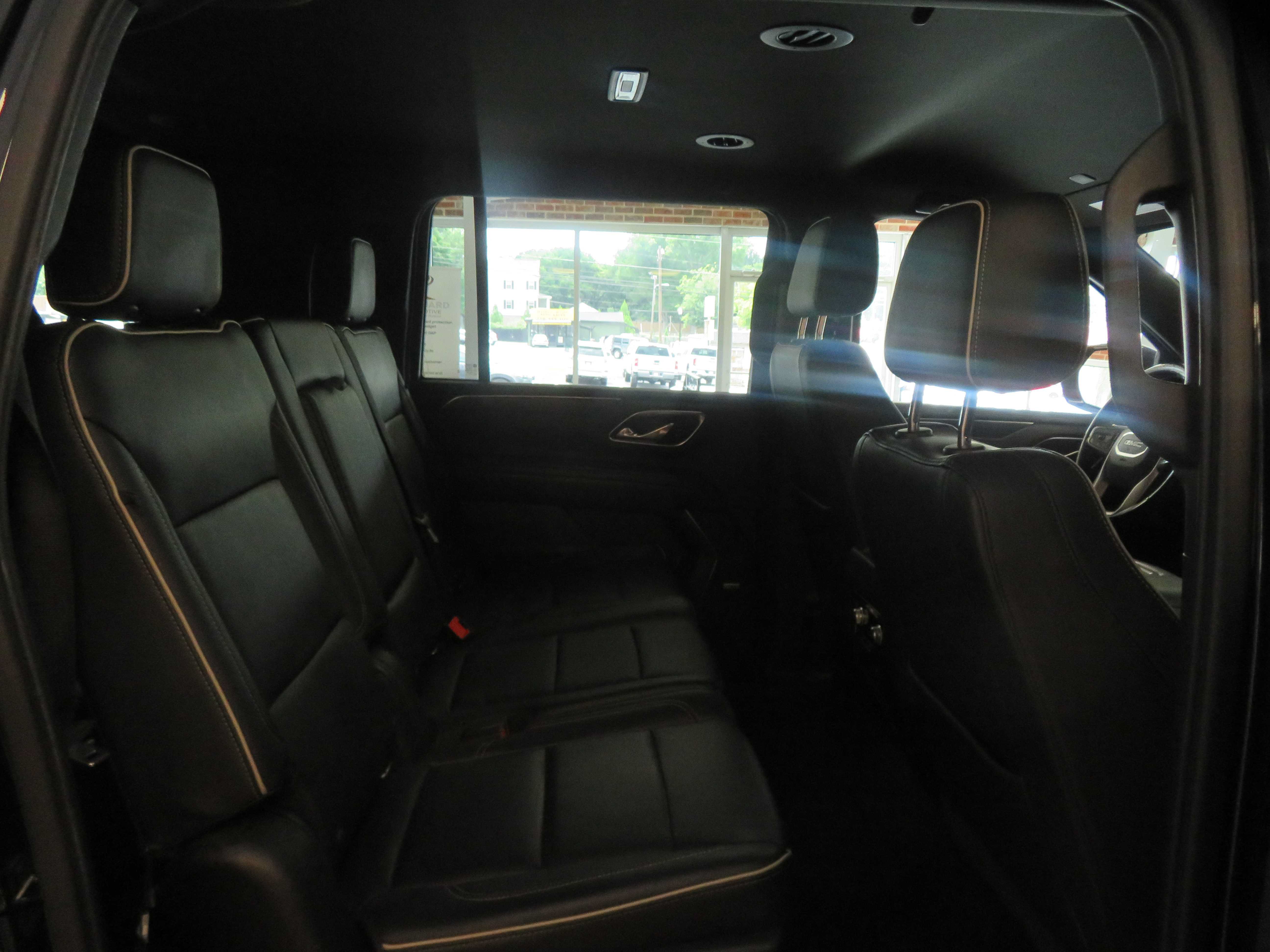 Used 2021 GMC Yukon XL SLT RWD image 24