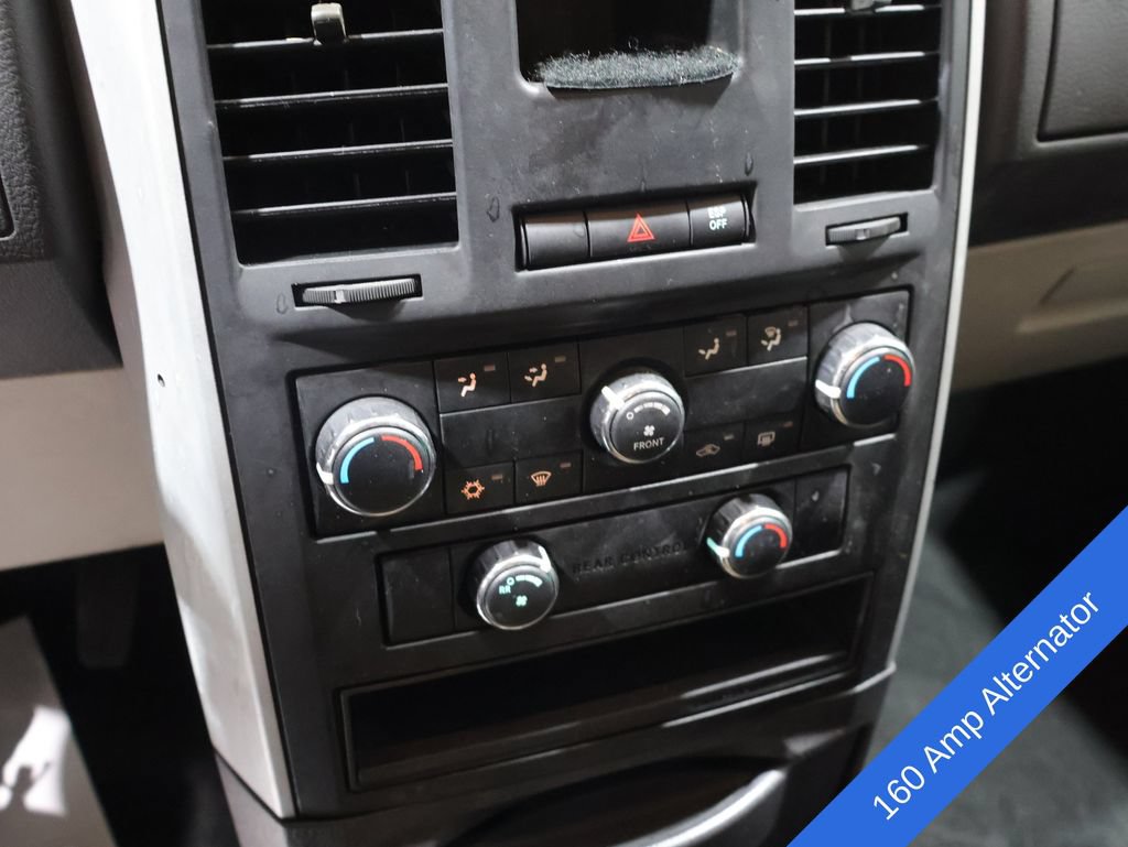 Used 2009 Dodge Grand Caravan SE w/ Climate Group FWD image 6