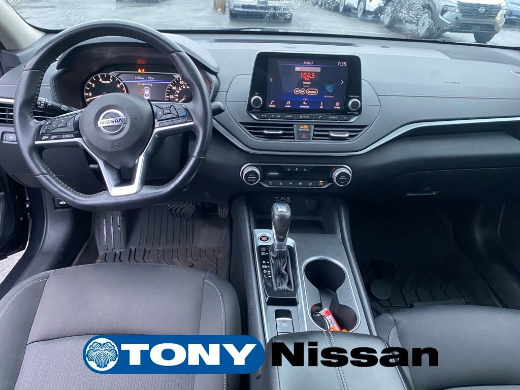 Used 2019 Nissan Altima 2.5 SV FWD image 12