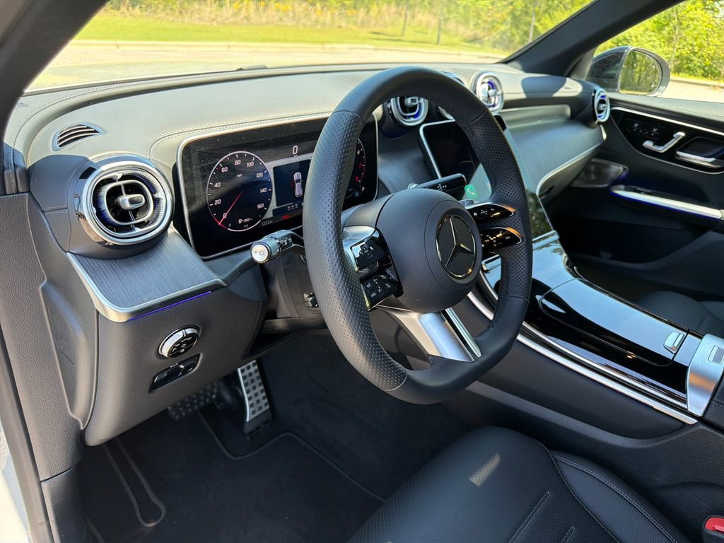 Used 2026 Mercedes-Benz GLC 300 image 17