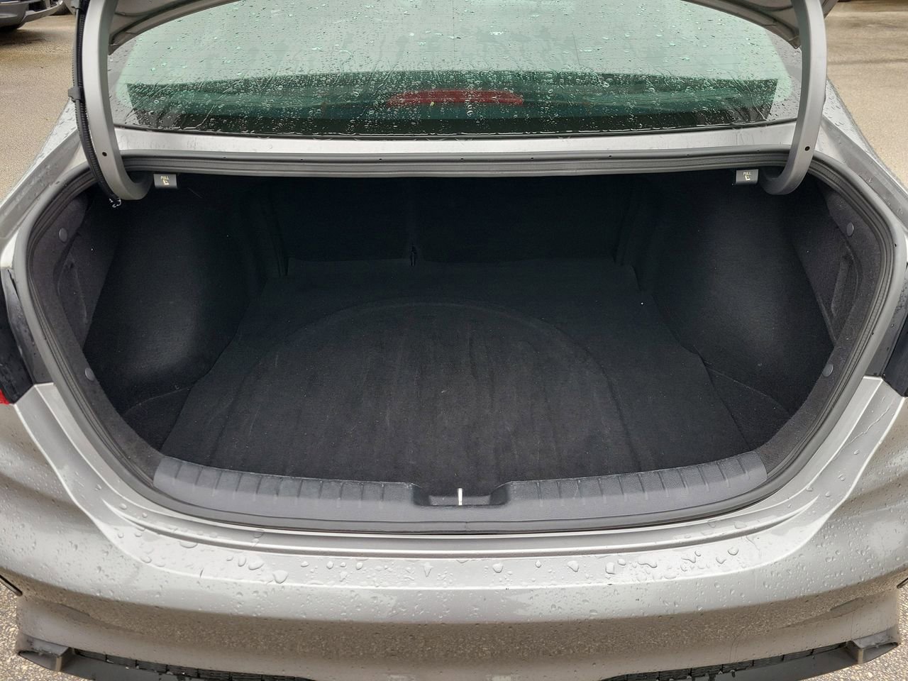 Used 2024 Kia Forte LXS image 7