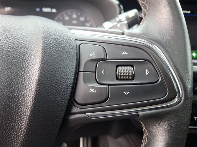 Used 2023 Buick Envision Essence w/ Sport Touring Package image 22